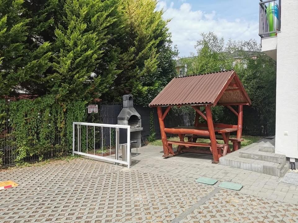 Mirabella Apartman Siófok Esterno foto