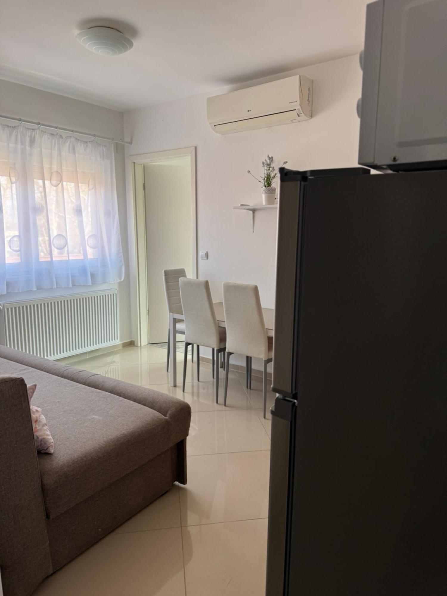 Mirabella Apartman Siófok Esterno foto